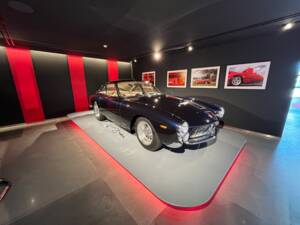 Bild 2/8 von Ferrari 250 GT Berlinetta Lusso (1964)