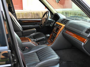 Image 22/25 of Land Rover Range Rover 4.6 HSE (1997)