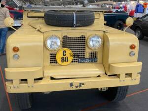 Image 16/49 of Land Rover 88 (1964)