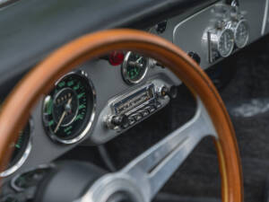 Image 13/28 of Porsche 356 B 1600 (1960)