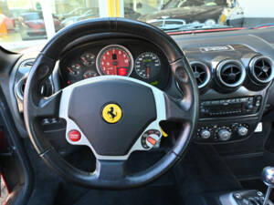 Bild 17/27 von Ferrari F 430 (2005)