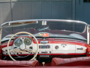 Image 11/19 of Mercedes-Benz 190 SL (1957)