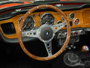Image 14/19 de Triumph TR 4 (1964)