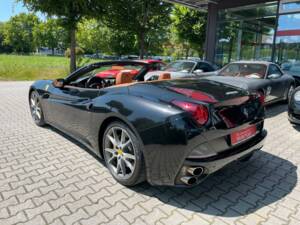 Imagen 3/17 de Ferrari California (2012)