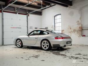 Afbeelding 2/11 van Porsche 911 Carrera 4S (2002)