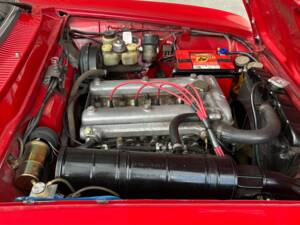 Image 12/13 de Alfa Romeo Giulia 1600 GT Junior (1973)