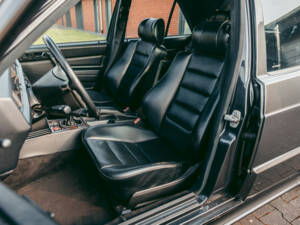 Image 10/15 of Mercedes-Benz 190 E 2.5-16 Evolution II (1990)