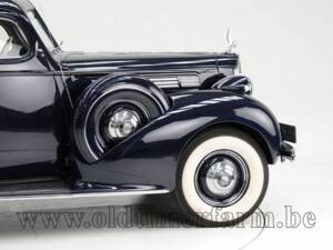 Image 10/15 de Packard Eight (1938)