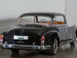 Image 5/20 of Mercedes-Benz 300 d (1958)