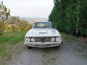 Image 5/32 of Alfa Romeo 2600 Sprint (1963)