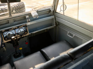 Image 54/67 of Land Rover 88 (1963)