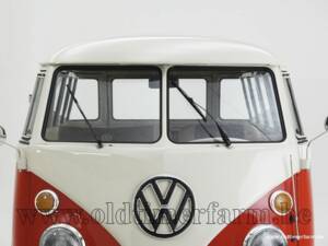 Bild 10/15 von Volkswagen T2b Kombi (1974)