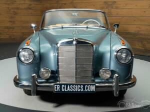 Afbeelding 3/19 van Mercedes-Benz 220 S Cabriolet (1956)