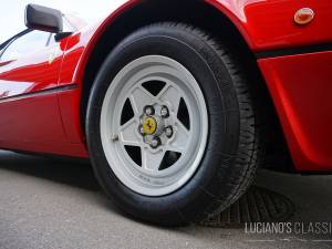 Bild 26/44 von Ferrari 308 GTBi (1981)