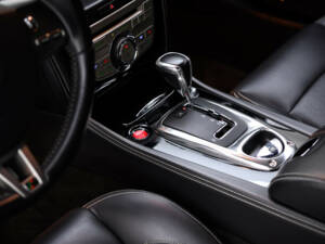 Image 19/37 of Jaguar XKR (2008)