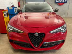 Bild 4/19 von Alfa Romeo Stelvio 2.9 QV &quot;Racing&quot; (2021)