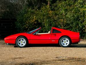 Image 2/6 of Ferrari 328 GTS (1987)