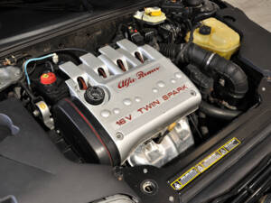 Image 28/29 of Alfa Romeo GTV 2.0 Twin Spark (2001)