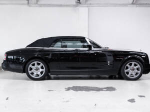Image 3/36 of Rolls-Royce Phantom DHC (2008)
