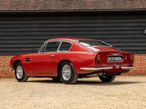 Bild 3/50 von Aston Martin DB 6 Vantage (1969)
