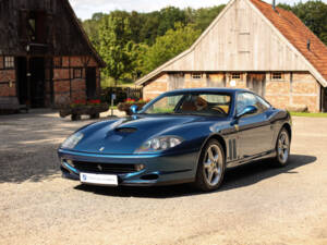 Image 6/72 de Ferrari 550 Maranello (1997)