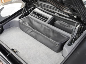 Image 26/50 of Jaguar XJ 220 (1993)