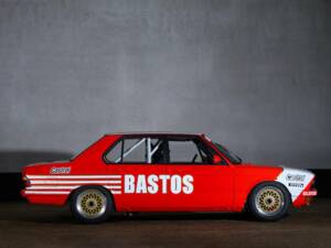 Immagine 2/39 di BMW 528i Group A (1982)
