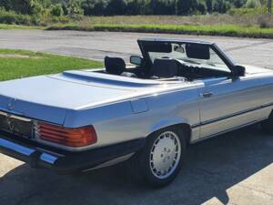 Image 5/34 of Mercedes-Benz 560 SL (1987)