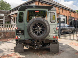 Image 6/19 of Land Rover Defender 90 &quot;40th Anniversary Overfinch&quot; (2016)