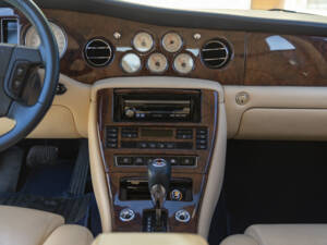 Bild 35/50 von Bentley Arnage T (1999)