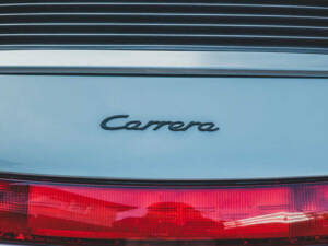 Image 30/50 of Porsche 911 Carrera (1994)