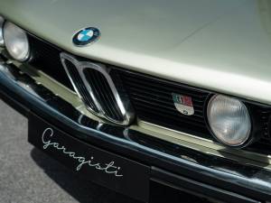 Image 5/31 of BMW 520 (1974)