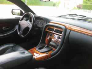 Image 12/19 of Aston Martin DB 7 Vantage Volante (2001)