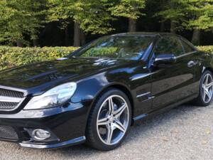 Afbeelding 4/45 van Mercedes-Benz SL 350 (2010)