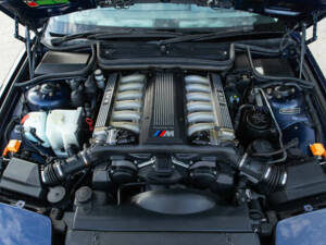Image 3/50 de BMW 850CSi (1993)