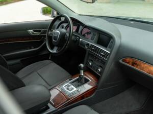 Bild 25/50 von Audi A6 2.7 T allroad quattro (2006)
