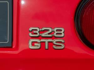 Image 23/50 de Ferrari 328 GTS (1987)