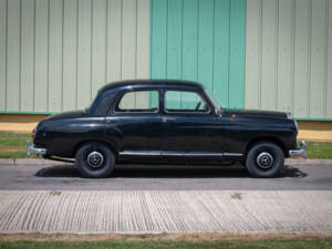 Image 4/30 of Mercedes-Benz 180 (1955)
