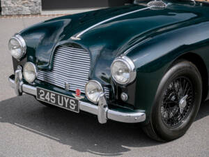 Image 8/50 of Aston Martin DB 2&#x2F;4 Mk I DHC (1954)