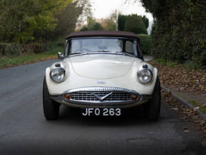 Image 2/13 of Daimler SP 250 (1960)