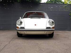 Imagen 31/78 de Porsche 911 2.0 E (1968)