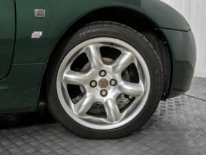 Image 42/50 of MG TF 135 (2002)