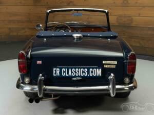 Image 8/19 of Triumph TR 250 (1968)