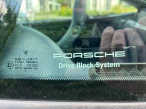 Imagen 52/96 de Porsche 911 Carrera (1996)