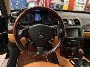 Bild 8/21 von Maserati Quattroporte S 4.7 (2009)
