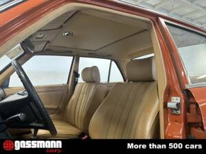 Imagen 15/15 de Mercedes-Benz 230 E (1980)