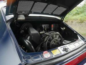 Bild 16/23 von Porsche 911 Carrera 3.2 (1985)