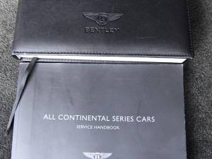 Image 41/44 of Bentley Continental GT (2010)