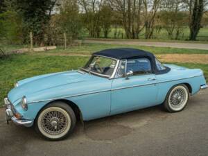 Image 3/13 of MG MGB (1964)