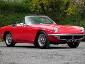 Image 2/23 of Maserati Mistral 3700 Spyder (1967)